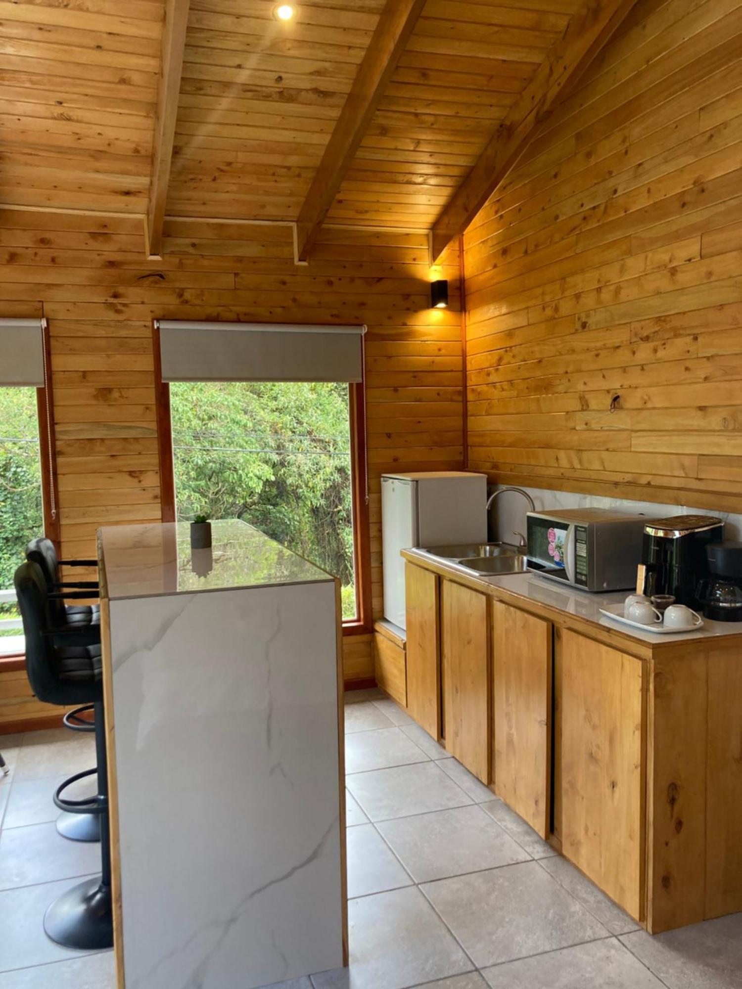 Los Lagos Lodge San Gerardo de Dota Exteriör bild